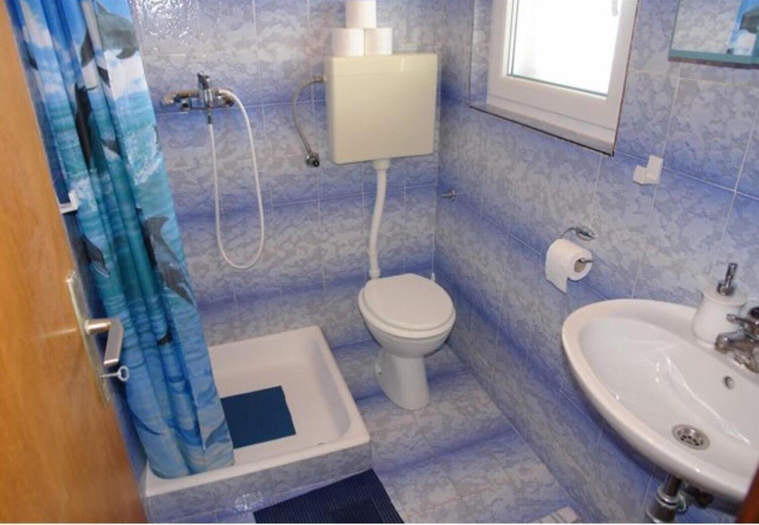 Apartments And Rooms Ognjen - Family Apartments With Free Parking Бетина Екстериор снимка
