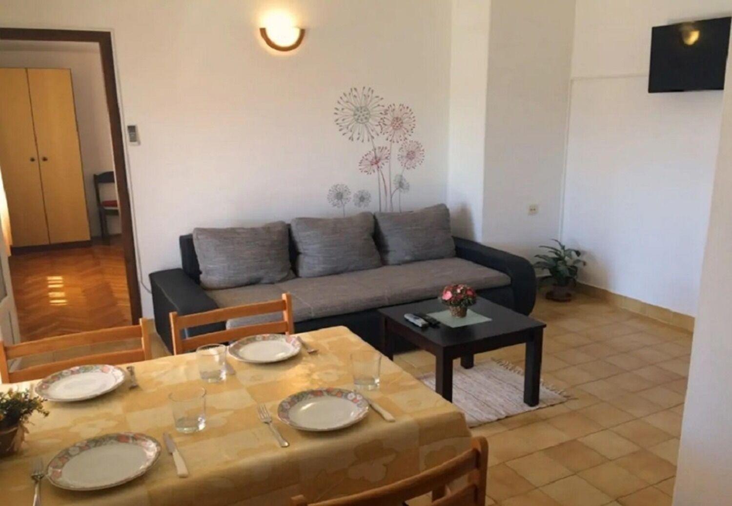 Apartments And Rooms Ognjen - Family Apartments With Free Parking Бетина Екстериор снимка