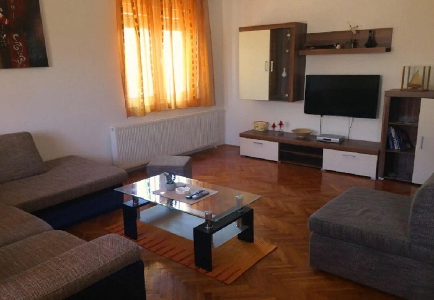 Apartments And Rooms Ognjen - Family Apartments With Free Parking Бетина Екстериор снимка